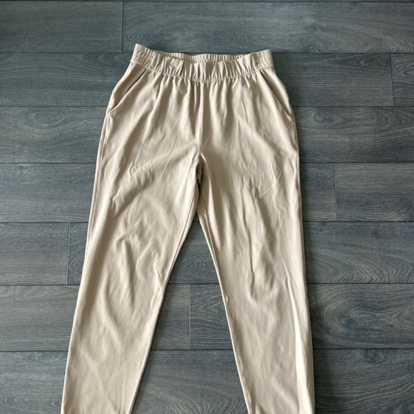 The Weekender Pant - Picture 2 of 2